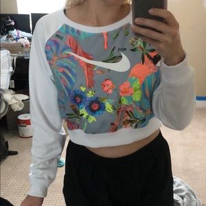 👽Nike Crop top